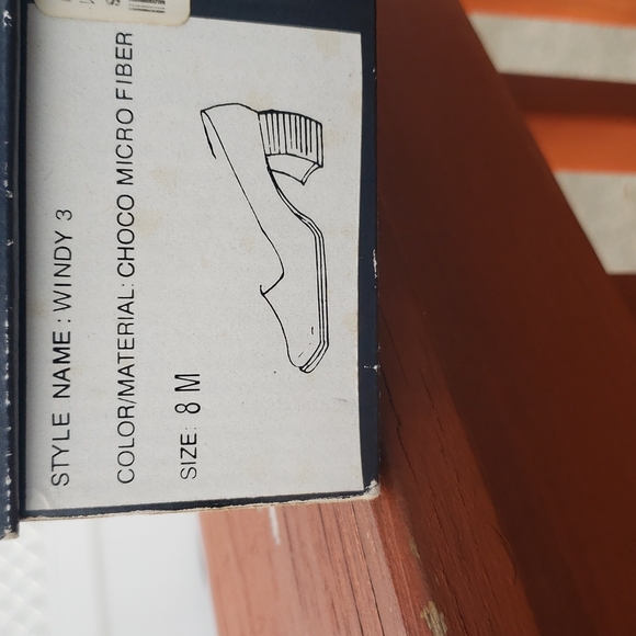 PAZZO microfiber chocolate shoes...size 8....NEW - Picture 7 of 7